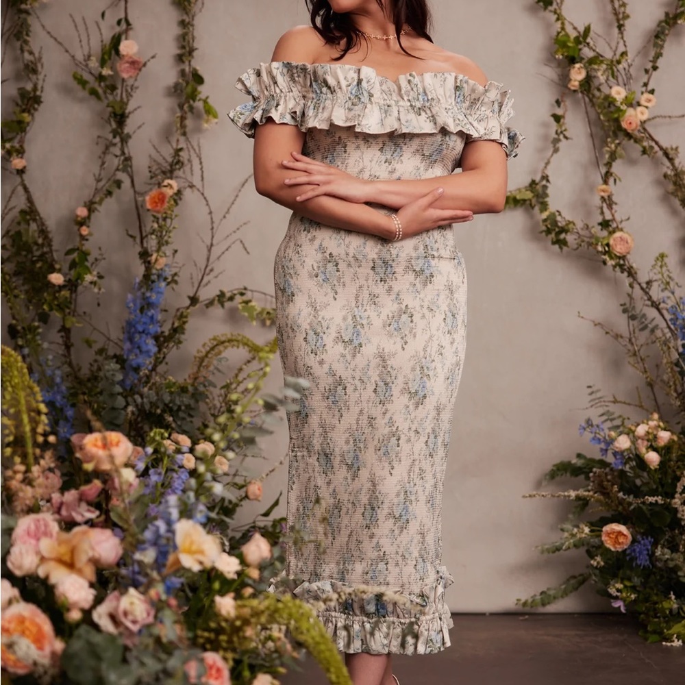 V chapman lilac dress blue bouquet size 8 - perfect condition worn once